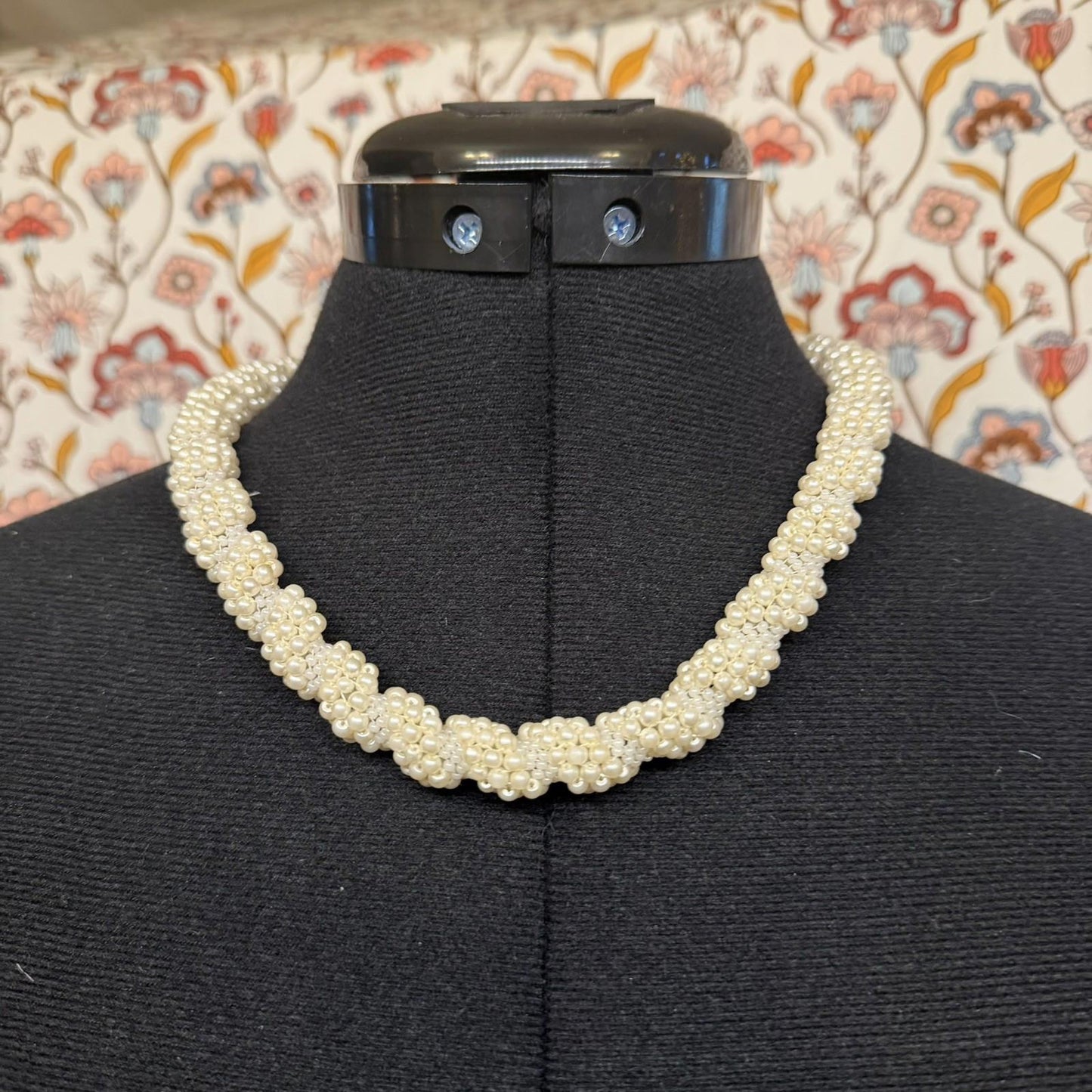 Vintage Costume Jewellery Necklace Unknown Beaded Design