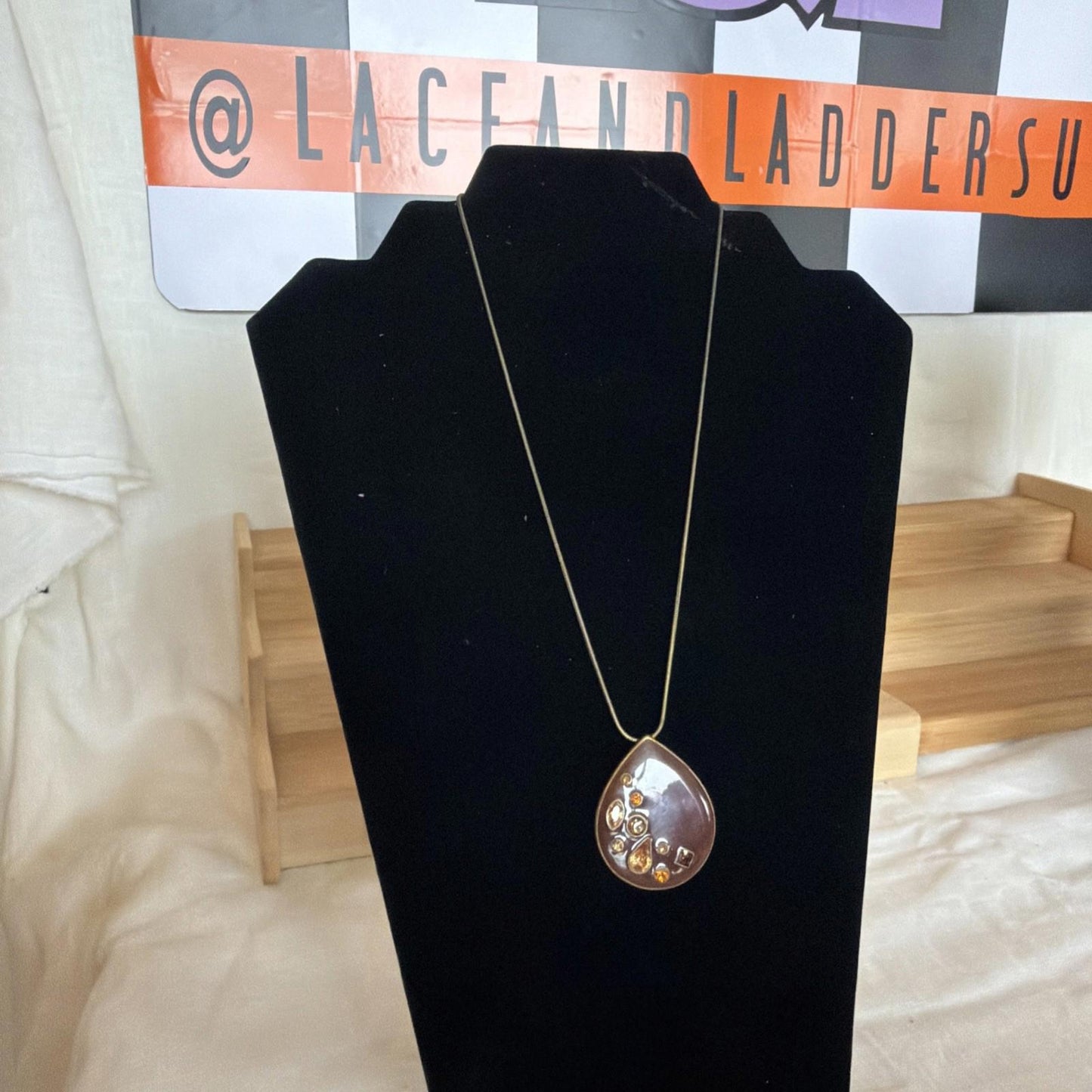 Vintage Pendant Costume Jewellery Necklace Unknown Design