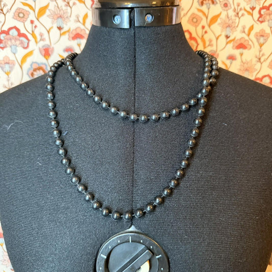 Vintage Costume Jewellery Necklace Unknown Beaded Design