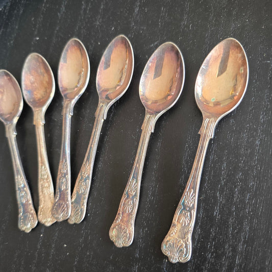 Set of 6 Vintage Ornate Silver plated Spoons
