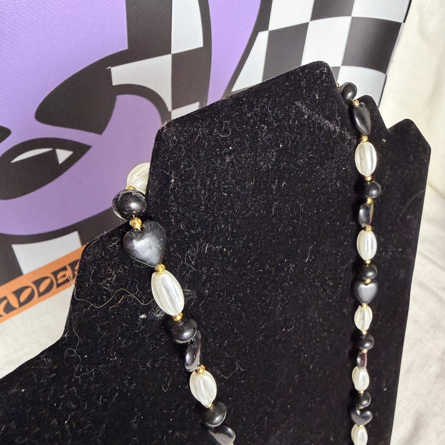 Vintage Costume Jewellery Necklace Beaded Design gorgeous black and white