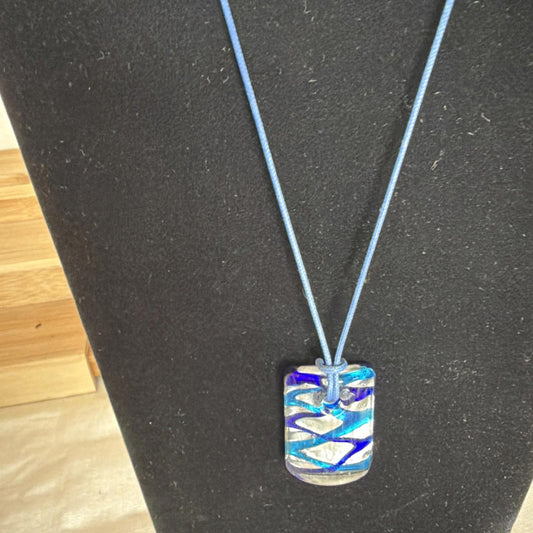 Vintage Pendant Costume Jewellery Necklace Unknown Design
