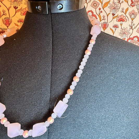 Vintage Costume Jewellery Necklace Unknown Beaded Design