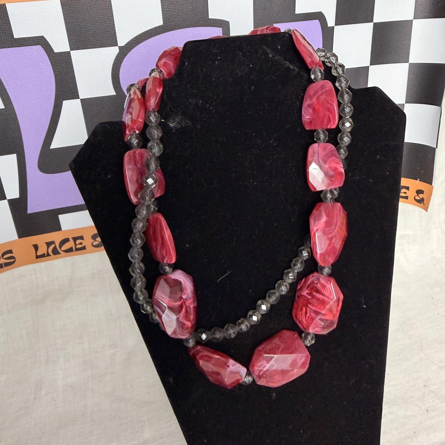 Vintage Costume Jewellery Necklace Beaded Design gorgeous black and red XLong