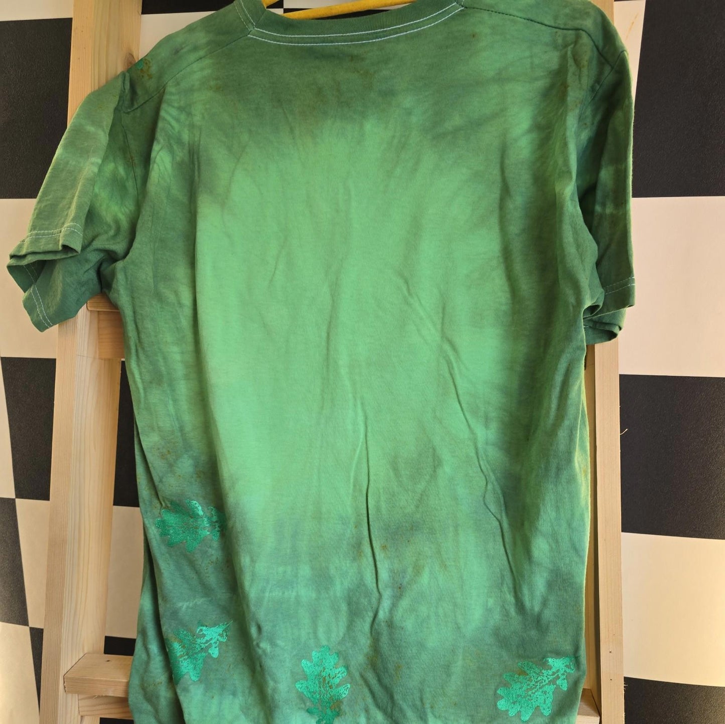 imperfect! Brand New Deadstock Tie Dye size M FRUIT OF THE LOOM T-Shirt Greenman