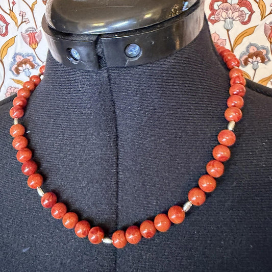 Vintage Costume Jewellery Necklace Unknown Beaded Design