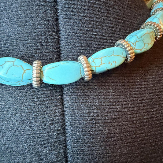 Vintage Costume Jewellery Necklace Unknown Beaded Design turquoise stone