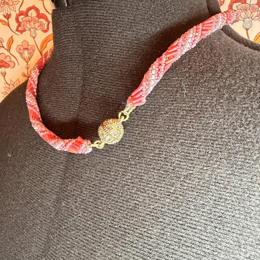 Vintage Costume Jewellery Necklace Unknown Beaded Design