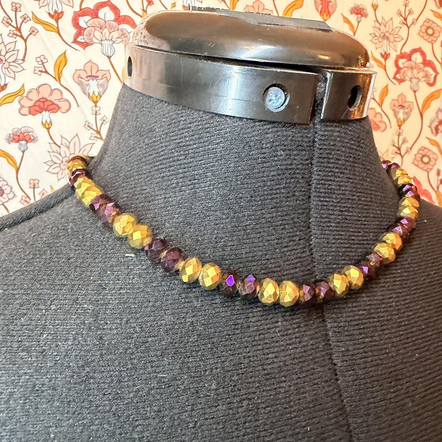 Vintage Costume Jewellery Necklace Unknown Beaded Design