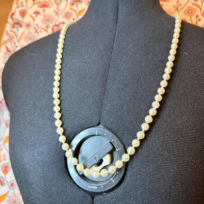 Vintage Costume Jewellery Necklace Unknown Beaded Design faux pearls
