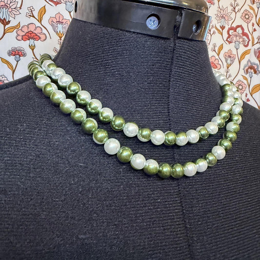 Vintage Costume Jewellery Necklace Unknown Beaded Design