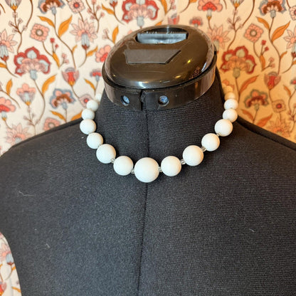 Vintage Costume Jewellery Necklace Unknown Beaded Design