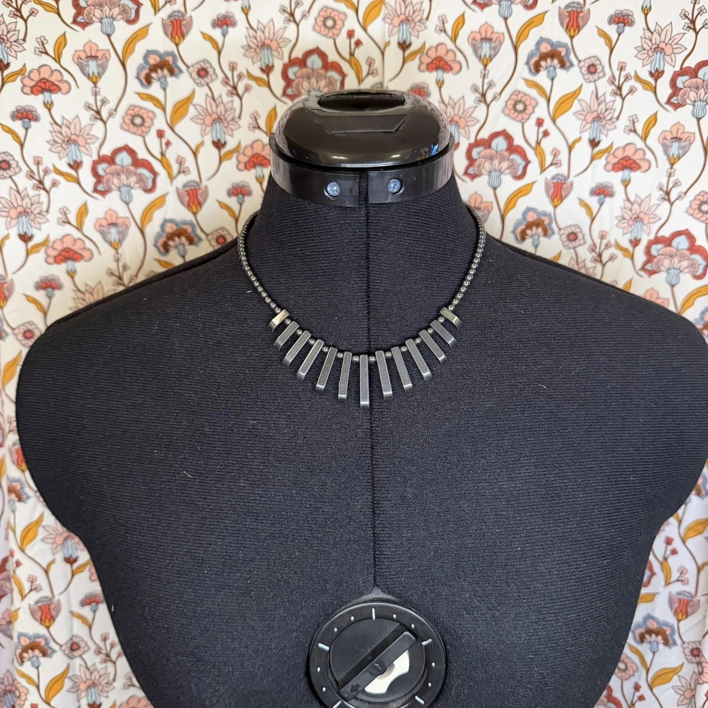 vintage Haematite staggered Pendant Necklace  y2k
