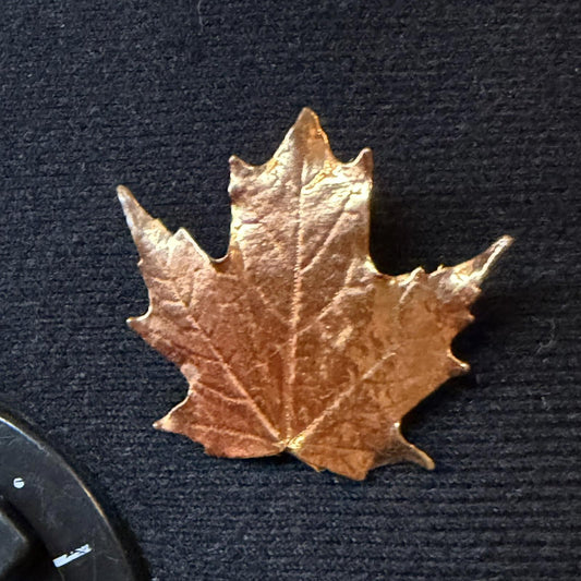 Vintage Broach costume jewellery brooch copper leaf
