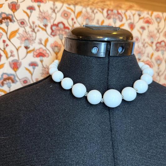 Vintage Costume Jewellery Necklace Unknown Beaded Design