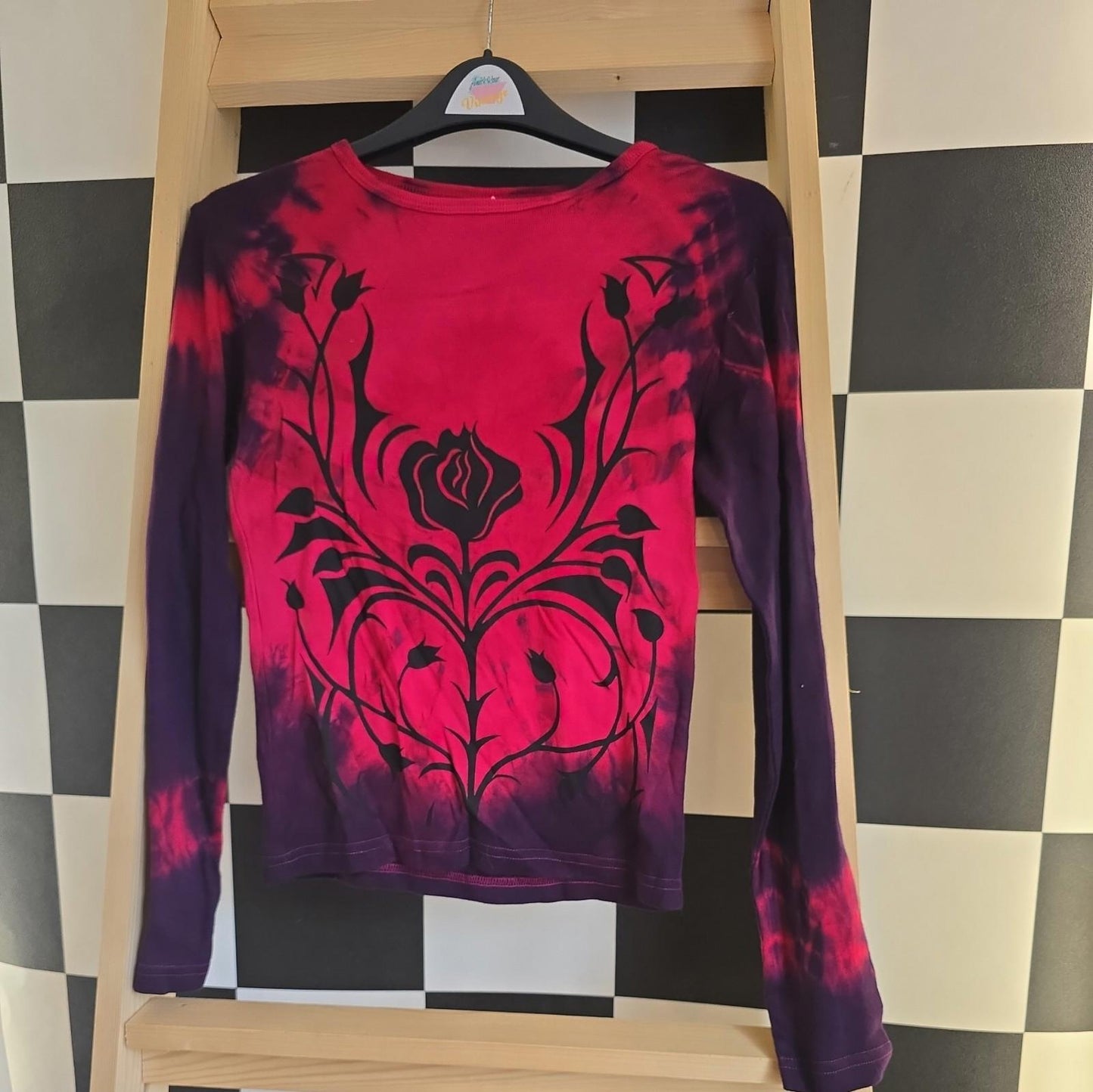 Brand New Deadstock Tie Dye Tshirt Size Childrens 10-12 or S COTTON AMERICAN