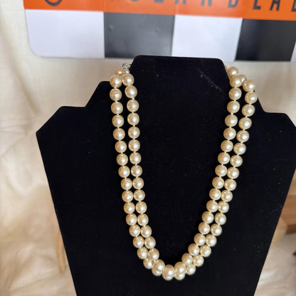 Vintage Costume Jewellery Necklace Unknown Beaded Design