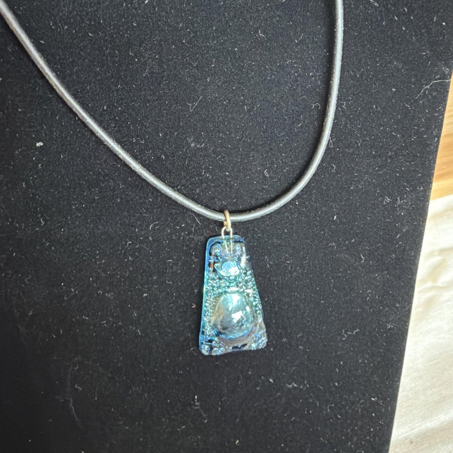 Vintage Pendant Costume Jewellery Necklace Unknown Design