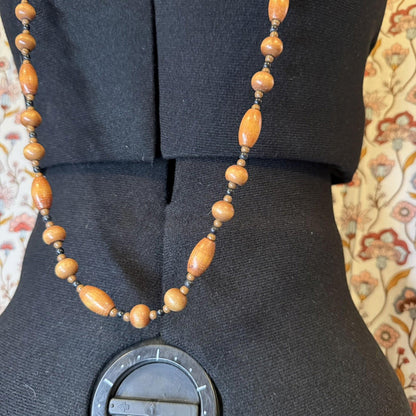 Vintage Costume Jewellery Necklace Unknown Beaded Design wooden