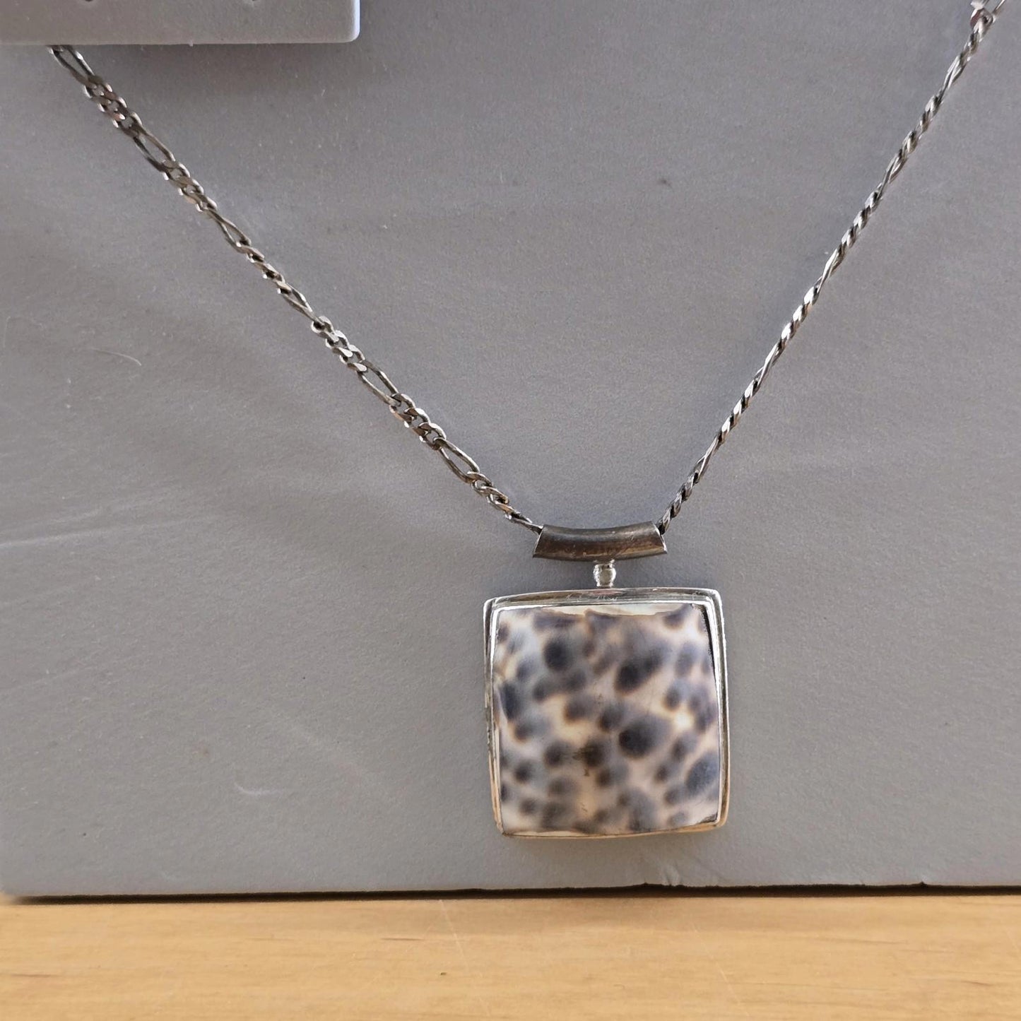 Vintage Chain Unique Printed  Shell Pendant 925 Sterling Silver Necklace vintage