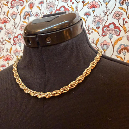 Vintage Costume Jewellery Necklace Metal Chain Design