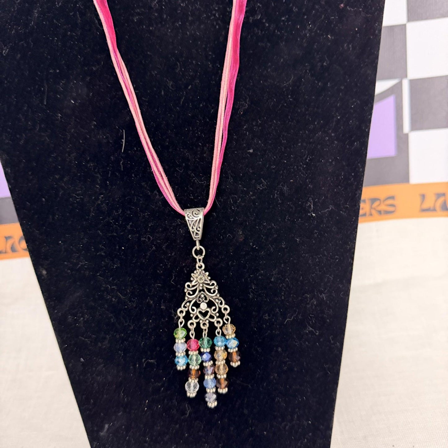 Vintage Costume Jewellery Necklace Beaded Design gorgeous y2k pink ribbon