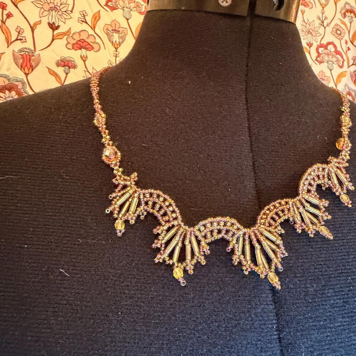 Vintage Costume Jewellery Necklace Unknown Beaded Design