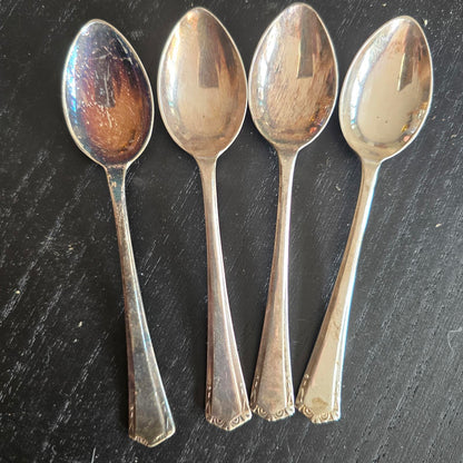 Set of 4 Vintage Silver PLATE TEA Spoons EPNS