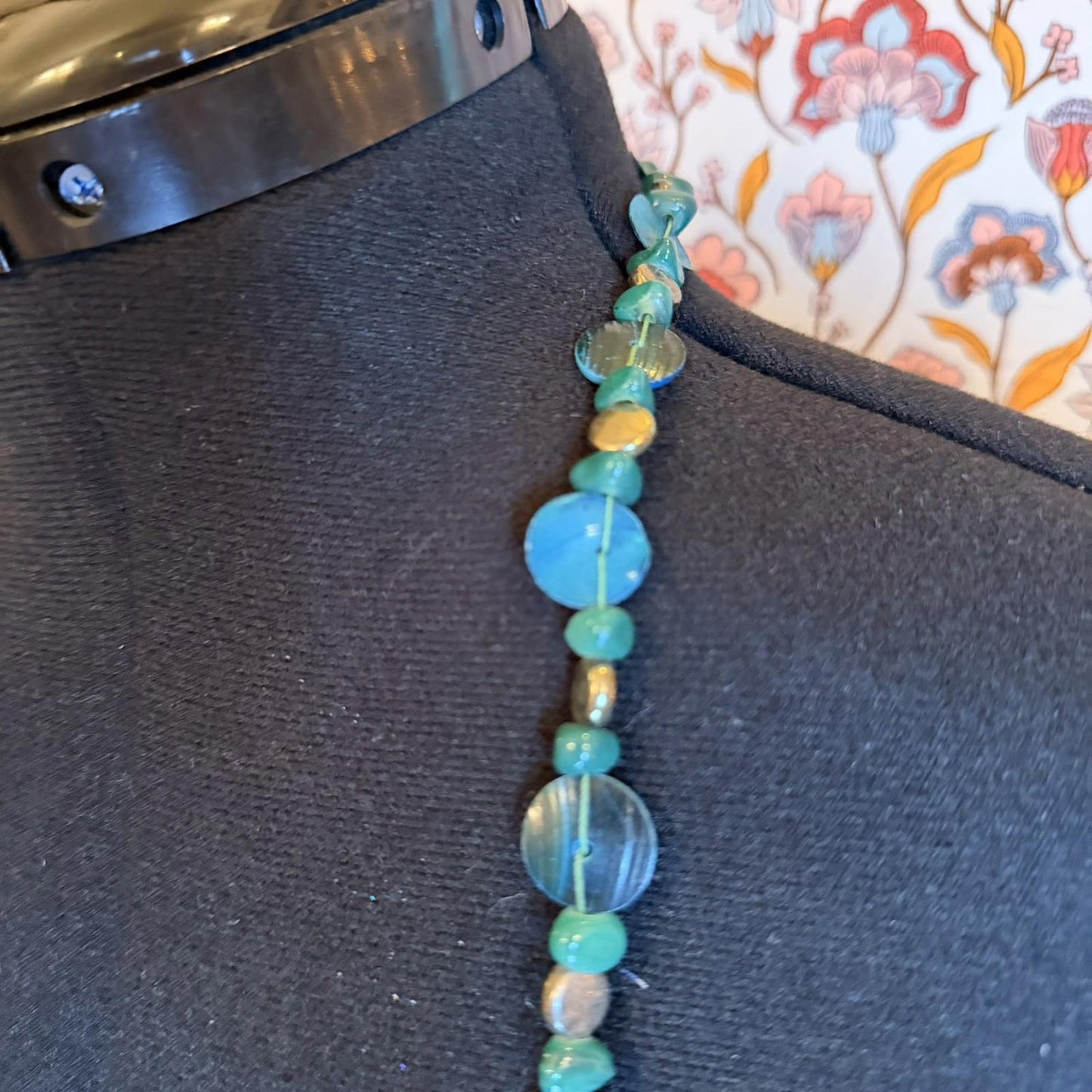 Vintage Costume Jewellery Necklace Unknown Beaded Design