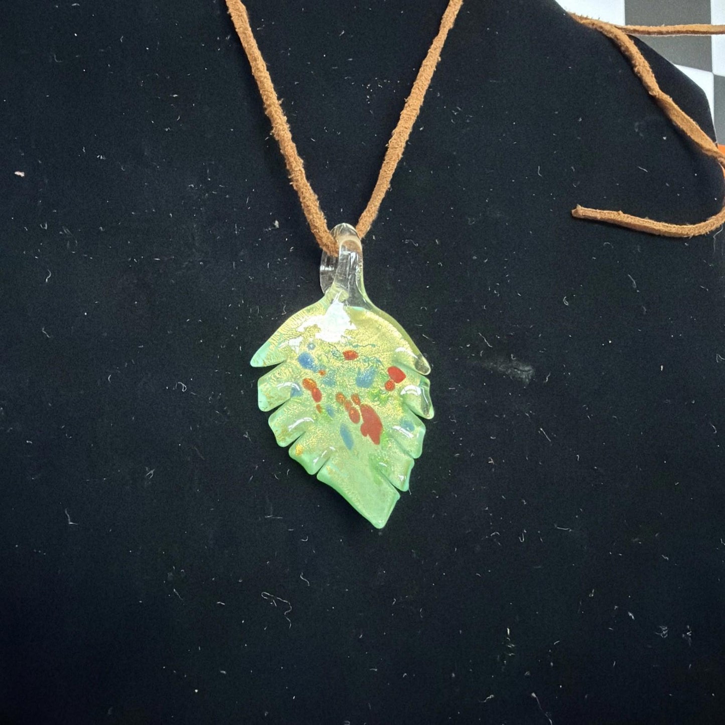 Vintage Pendant Costume Jewellery Necklace Unknown Design