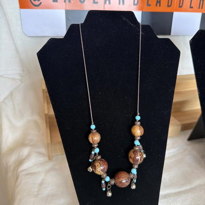 Vintage Costume Jewellery Necklace Unknown Beaded Design