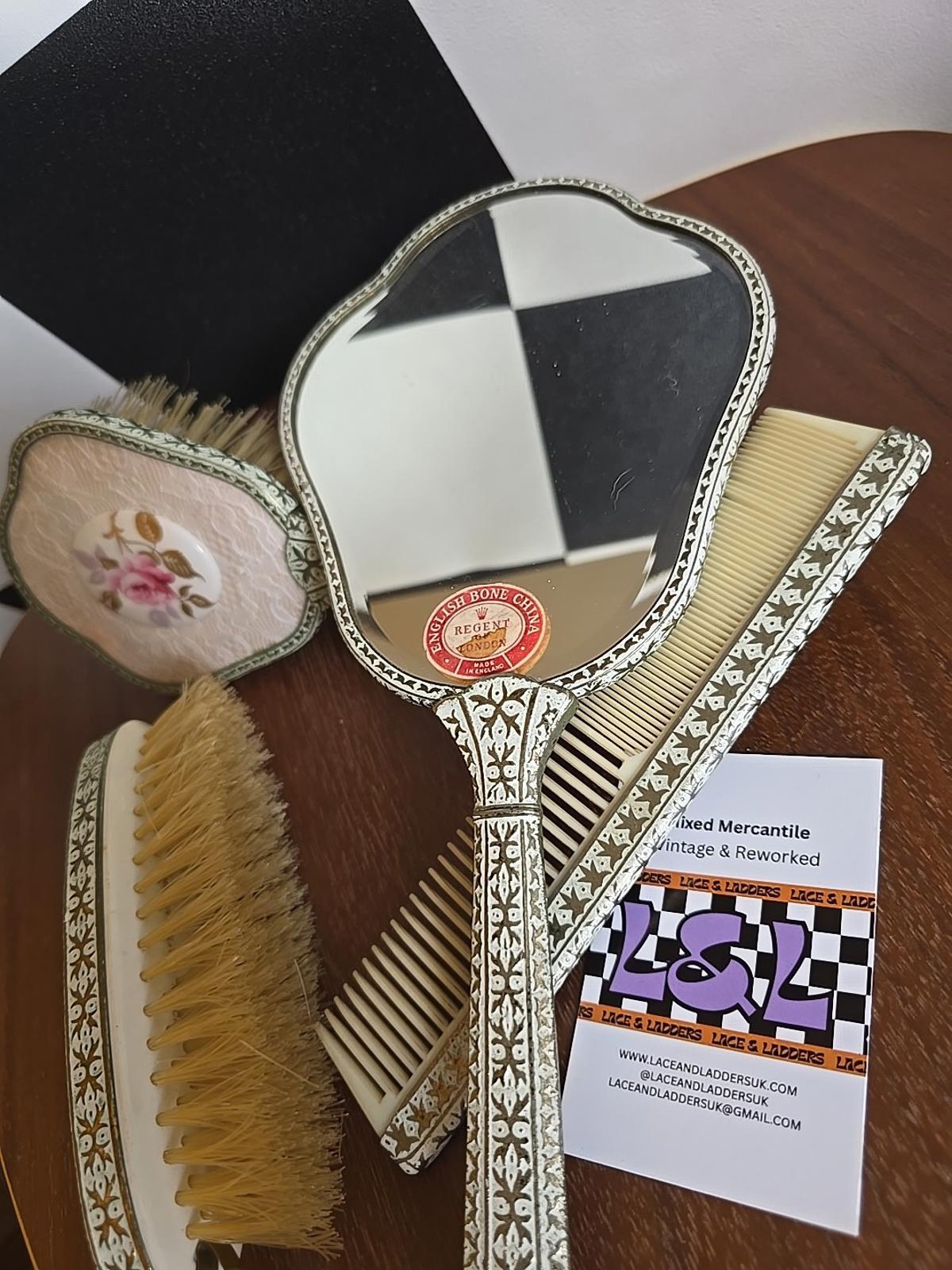 Regent of London Vintage 4-Piece Brush/Vanity Set Silver Mint Cond.