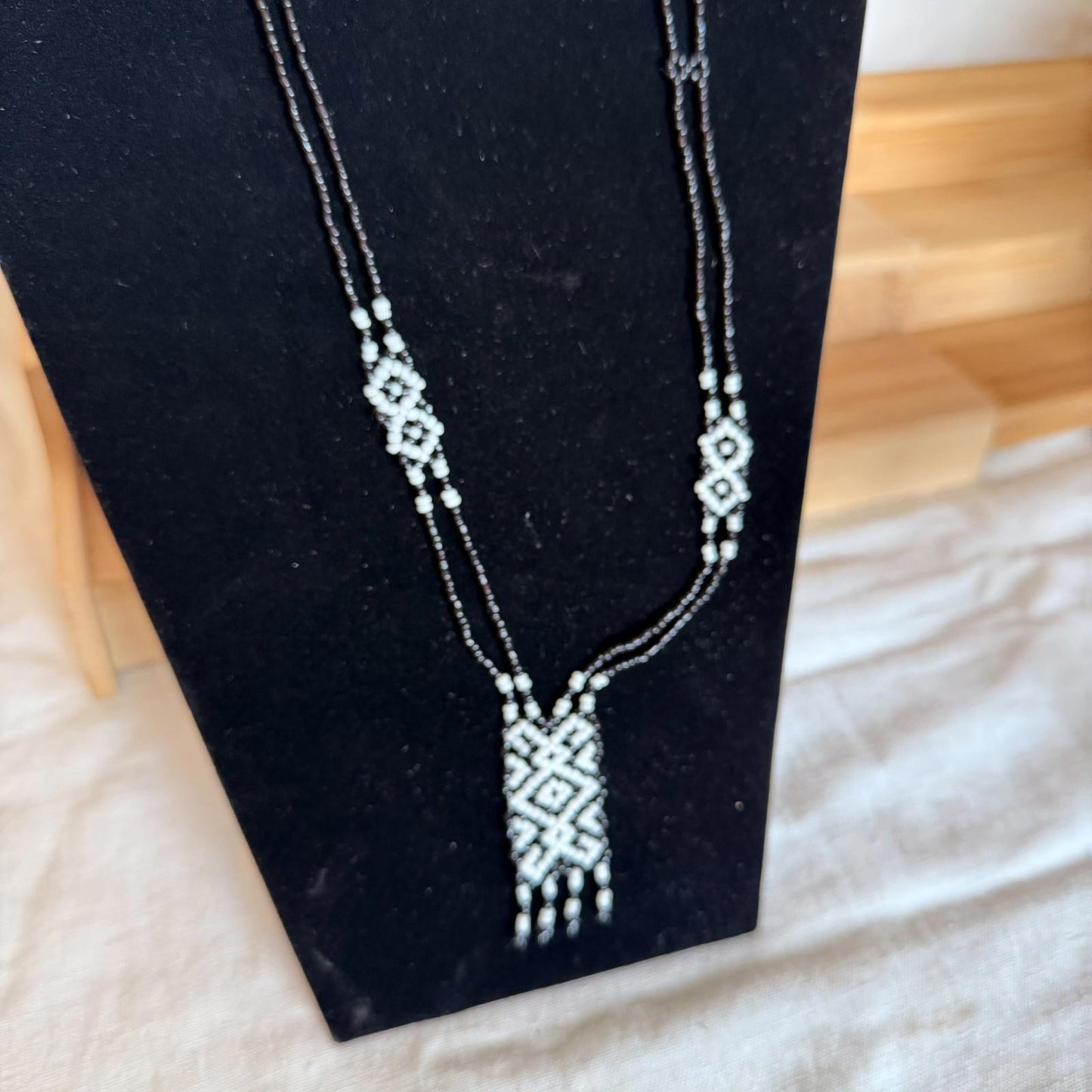 Vintage Costume Jewellery Necklace Unknown Beaded Design
