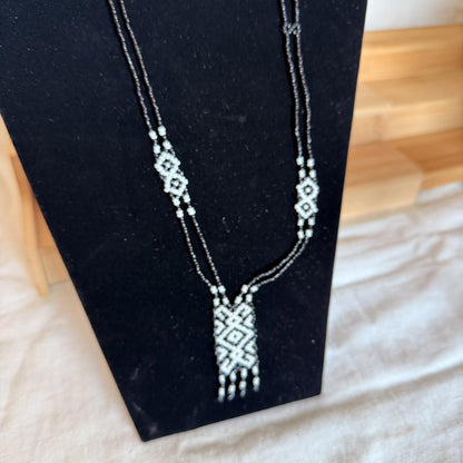 Vintage Costume Jewellery Necklace Unknown Beaded Design