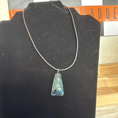 Vintage Pendant Costume Jewellery Necklace Unknown Design