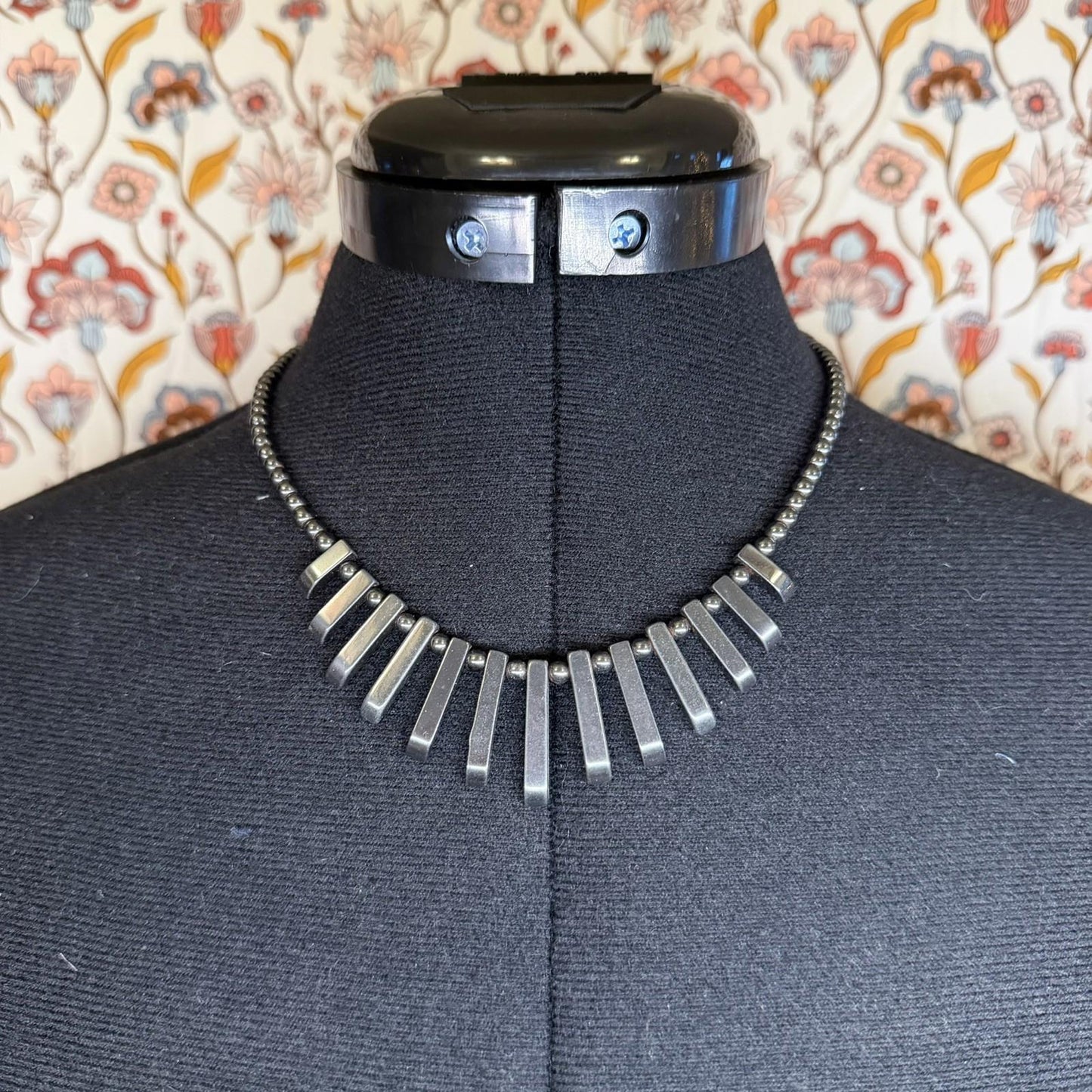 vintage Haematite staggered Pendant Necklace  y2k