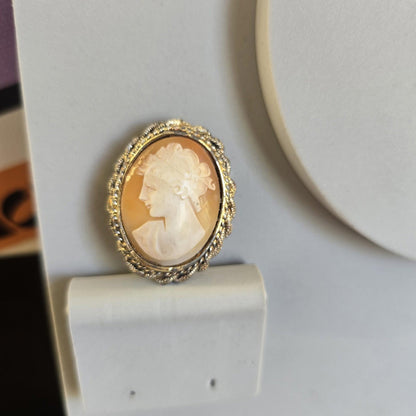 Antique Cameo Brooche Or Pendant For Necklace Pink And White Gold