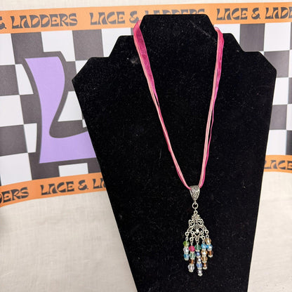 Vintage Costume Jewellery Necklace Beaded Design gorgeous y2k pink ribbon