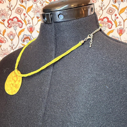 pendant necklace on rope string 90s y2k style painted