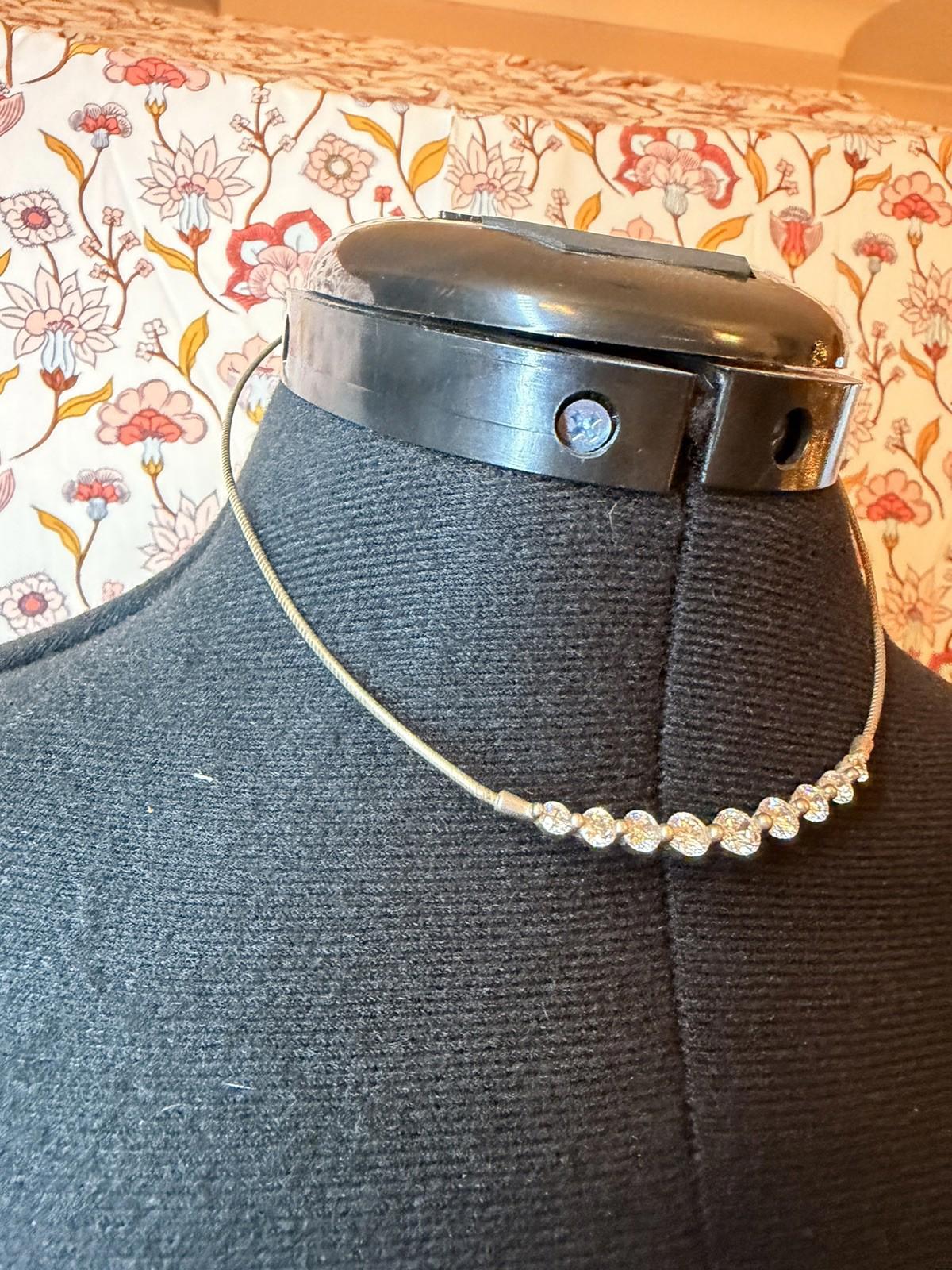 Vintage Costume Jewellery Necklace Metal with sparkle faux diamonds