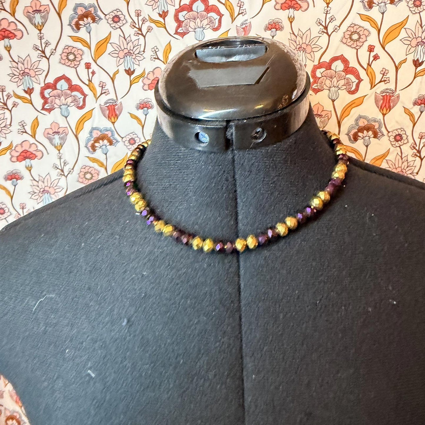 Vintage Costume Jewellery Necklace Unknown Beaded Design