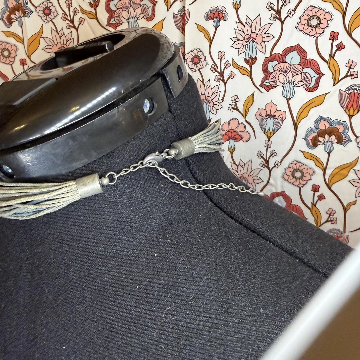 pendant necklace on rope chain string 90s y2k style large blue statement