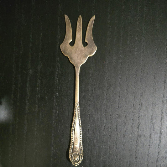 AN ANTIQUE  SILVER PLATED BREAD FORK. BREAD SERVING FORK rare