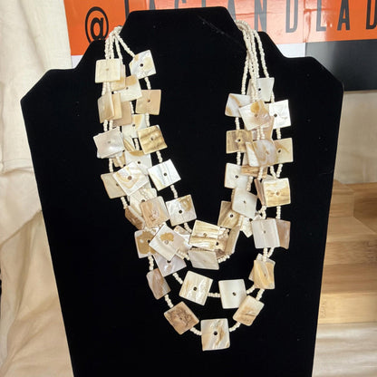 Vintage Costume Jewellery Necklace Unknown Beaded Design