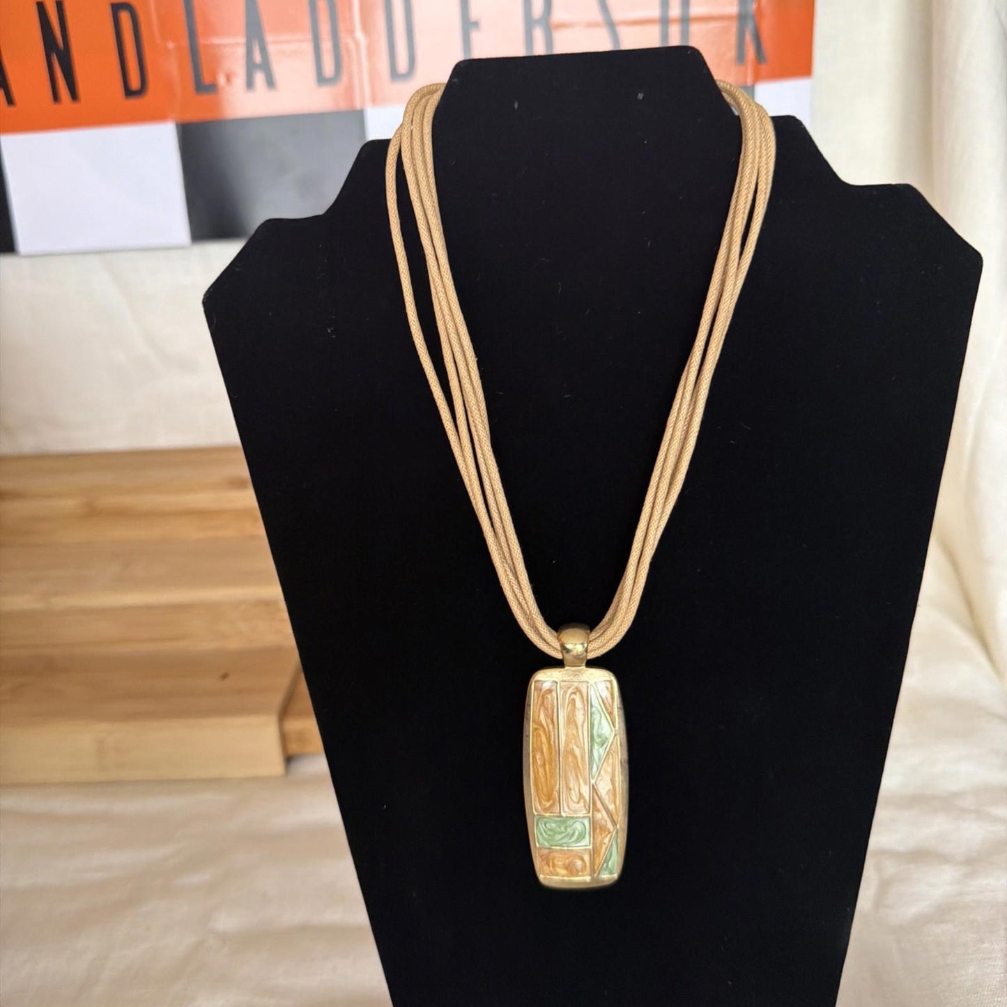 Vintage Pendant Costume Jewellery Necklace Unknown Design