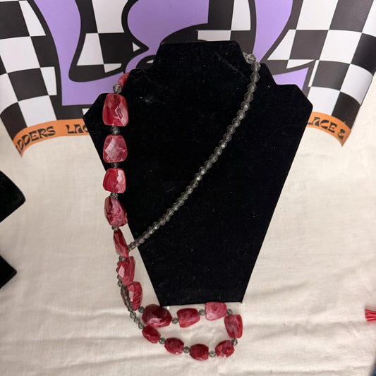 Vintage Costume Jewellery Necklace Beaded Design gorgeous black and red XLong