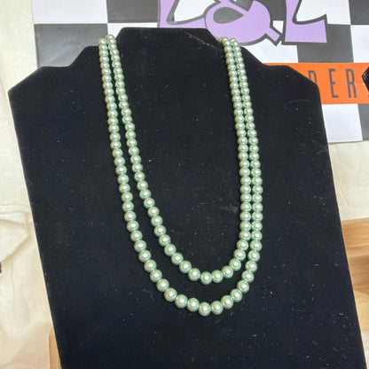 Vintage Costume Jewellery Necklace Unknown Beaded Design