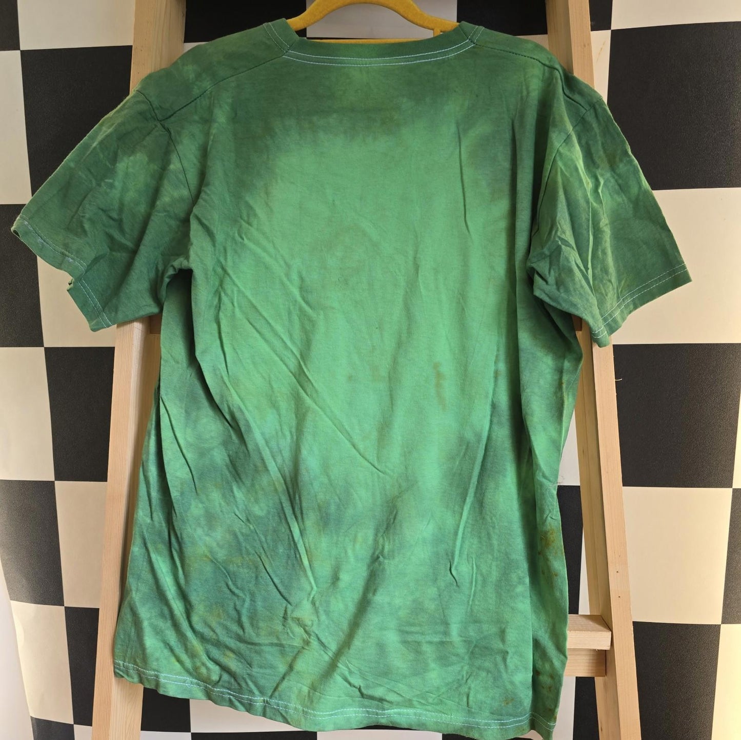 imperfect! Brand New Deadstock Tie Dye size M FRUIT OF THE LOOM T-Shirt Greenman