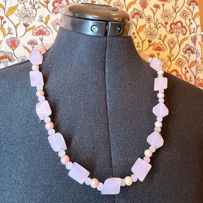 Vintage Costume Jewellery Necklace Unknown Beaded Design