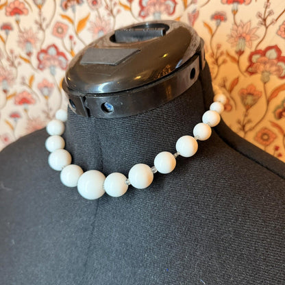 Vintage Costume Jewellery Necklace Unknown Beaded Design